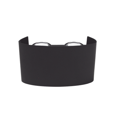 Lámpara Arbotante 4 W 220 lm / Dimensiones 120 x 80 x 40 mm / 85 - 265 Vca~ 50/60Hz / Luz Cálida 2 700 K / Uso en exterior IP 54.