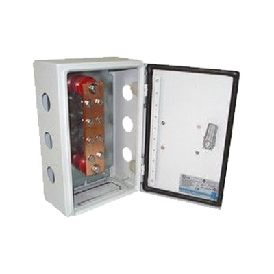 Barra Estañada de Unión y Distribución  de Hilos Tierra Física con Gabinete de 1000 Amperes de Capacidad.