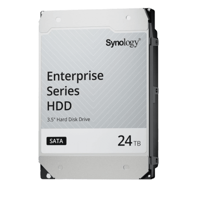 Disco Duro SATA de 3,5" Serie Plus / Capacidad 24TB / Interfaz SATA 6 GB/s / Tecnología CMR / MTBF de 1,2 Millón de Horas / Carga de Trabajo de 180 TB/año / Compatible con Synology DSM