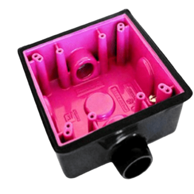 Caja Cuadrada de 3/4" / Con Recubrimiento exterior de PVC e Interior Purpura.