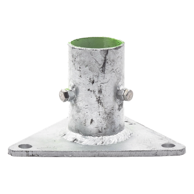 Base Triangular para Mástil de 1" a 2" con Opresores. Galvanizado por Inmersión en Caliente.