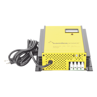 Cargador de Baterías Industrial / 24 VCC / 15 A / Baterías 100 a 200 Ah / Entrada Dual 120/220 VCA / Operación Automática