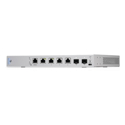 Switch UniFi 7 puertos (1 x consola, 4 x PoE++ 802.3bt y 2 SFP+) - Imagen 5