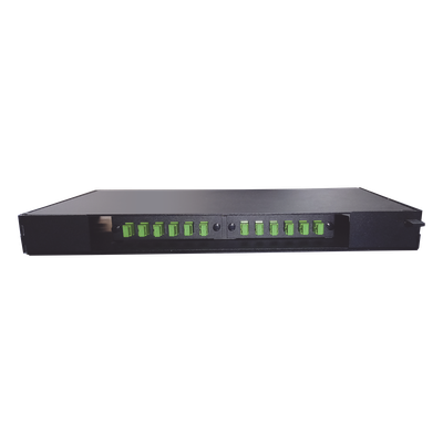 Patch panel de 12 puertos de 1u, incluye pigtails, adapters plates y splice tray