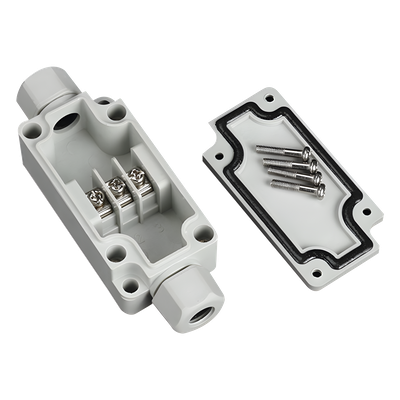 Caja de Conexión Exterior con Terminales Intermedias para 3 Líneas (Tornillo simple). Incluye Glándulas.
