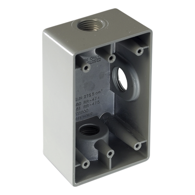 Caja Condulet FS de 3/4" ( 19.05 mm) con tres bocas a prueba de intemperie.