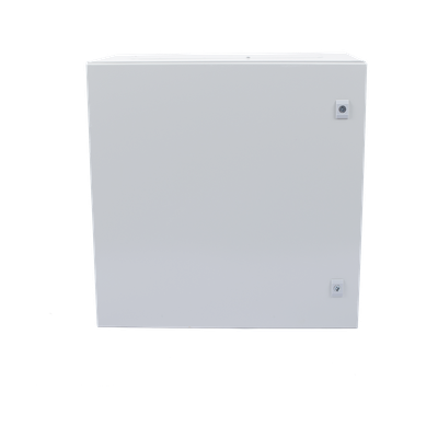 Gabinete de Acero IP66 Uso en Intemperie (600 x 600 x 300 mm) con Placa Trasera Interior Metálica y Compuerta Inferior Atornillable (Incluye Chapa y Llave T).