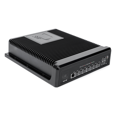 Switch industrial UniFi PoE de 10 puertos Gigabit (8 x 802.3bt y 2 x Ethernet) para temperaturas extremas - Imagen 4