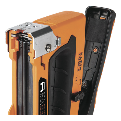 Grapadora para Cables de Voz, Datos y Video (UTP) a Madera / Tablaroca. Compatible con Grapas 450-001, 450-002, 450-003 - Imagen 4