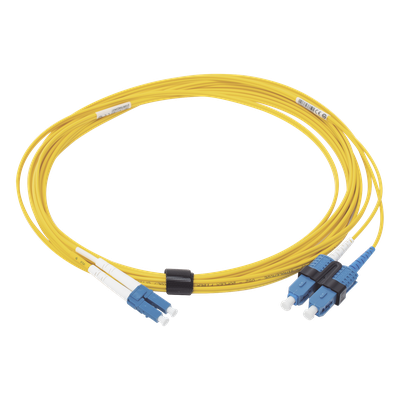 Jumper de Fibra Óptica Monomodo (OS2), XGLO, LC/UPC-SC/UPC Duplex, OFNR, Color Amarillo, 5 Metros (16.40 Pies) - Imagen 3