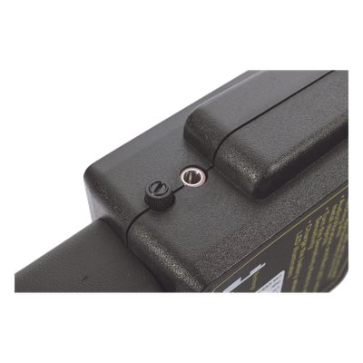 Detector de Metales Portátil / Ligero y Fácil de Utilizar / Alerta Visual, Audible y de Vibración / A Prueba de Caídas (1 Metro) / Incluye Funda para Cinturón y Batería - Imagen 5