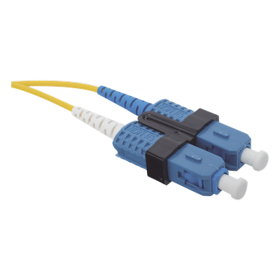 Jumper de Fibra Óptica Monomodo (OS2), XGLO, LC/UPC-SC/UPC Duplex, OFNR, Color Amarillo, 5 Metros (16.40 Pies) - Imagen 4