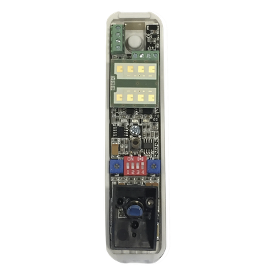 Sensor de Doble Tecnología / Cobertura Cortina 1-12 m (3.3-39.4 ft) / PIR & Microondas 24 GHz / Anti-enmascaramiento / Interior y Exterior / Inmunidad Mascotas 10 kg