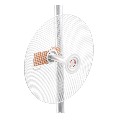 Antena direccional con diseño aerodinámico para minimiza la resistencia al viento, Ganancia de 30 dBi,  frecuencia (4.9 - 6.5 GHz), Polarización doble, incluye montaje para torre o mástil 