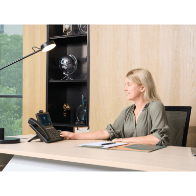 Teléfono IP Inteligente Yealink SIP-T88V Pro con Cámara HD y Auricular Bluetooth Inalámbrico - Imagen 6